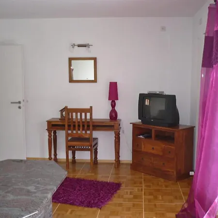 Apartment Beim Steinmetzmeister Im Quarzwerk